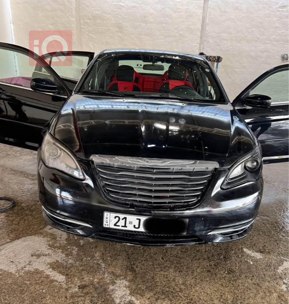 Chrysler 200